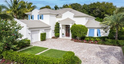 4042 Old Trail WAY, Naples 34103, FL