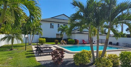 1519 Cape Coral PKWY W 6, Cape Coral 33914, FL