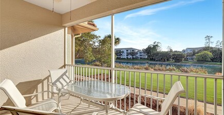 3972 Bishopwood CT E 2-203, Naples 34114, FL