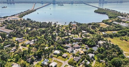 92 Oak ST, North Fort Myers 33903, FL