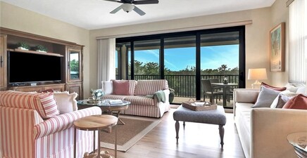 7008 Pelican Bay BLVD H302, Naples 34108, FL