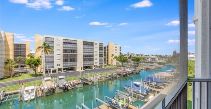 4351 Bay Beach LN 332, Fort Myers Beach 33931, FL