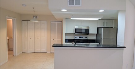 1761 Four Mile Cove PKWY 516, Cape Coral 33990, FL