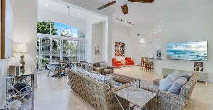 1560 Clermont DR D-201, Naples 34109, FL