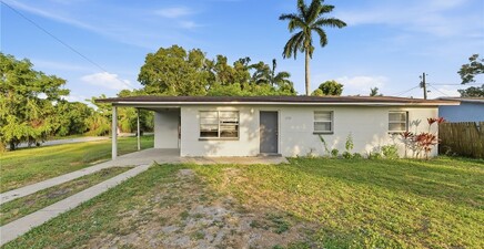 2505 Henderson AVE, Fort Myers 33916, FL