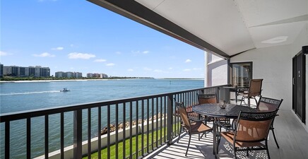 523 La Peninsula BLVD 523, Naples 34113, FL