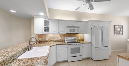 2370 Hidden Lake CT 8301, Naples 34112, FL