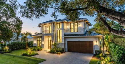 777 Broad CT S, Naples 34102, FL