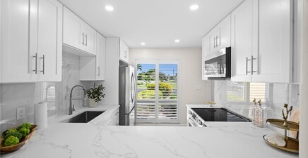 378 Palm DR 1, Naples 34112, FL