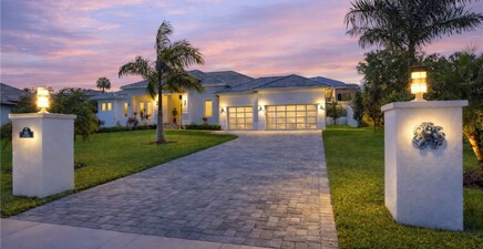 1631 N Copeland DR, Marco Island 34145, FL