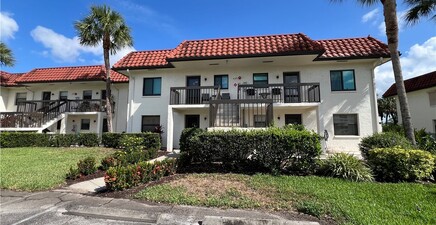 4186 27th CT SW 105, Naples 34116, FL