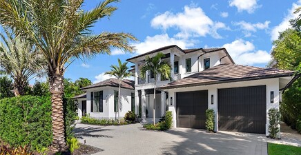 2231 Forrest LN, Naples 34102, FL