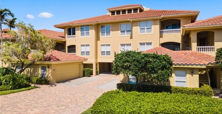 1875 Les Chateaux BLVD 302, Naples 34109, FL