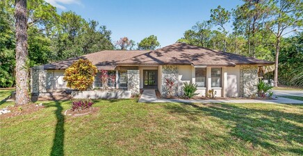 6811 Sandalwood LN, Naples 34109, FL