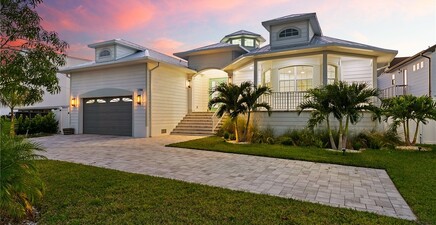 1794 Holiday LN, Naples 34104, FL