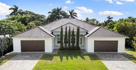 1086 Michigan AVE, Naples 34103, FL