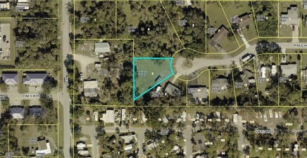 1825 Marilyn DR, North Fort Myers 33917, FL