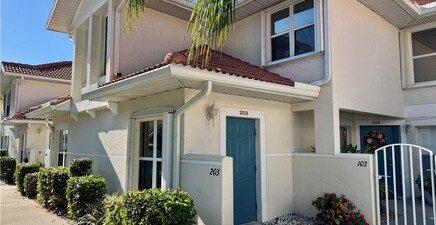 5045 Cedar Springs DR 203, Naples 34110, FL