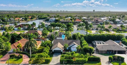 800 El Dorado PKWY W, Cape Coral 33914, FL