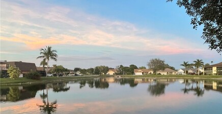 4330 Chantelle DR F105, Naples 34112, FL