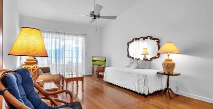 403 SE 43rd TER 11, Cape Coral 33904, FL