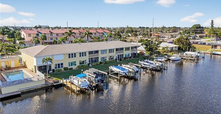1621 Beach PKWY 203, Cape Coral 33904, FL