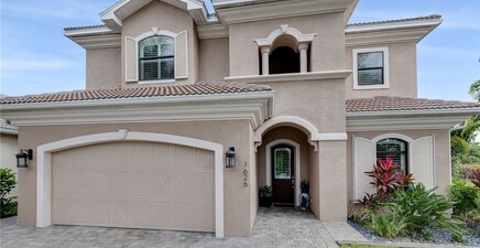 1626 Serrano CIR, Naples 34105, FL