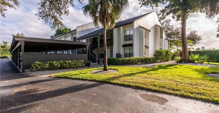 16490 Timberlakes DR 203, Fort Myers 33908, FL