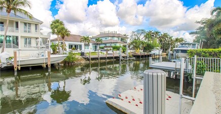 1353 Pelican AVE, Naples 34102, FL