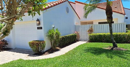 551 Beachwalk CIR 85-0, Naples 34108, FL