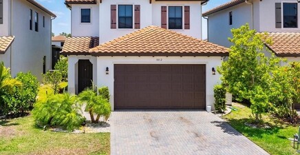 8812 Madrid CIR, Naples 34104, FL