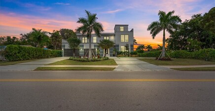 3800 Crayton RD, Naples 34103, FL