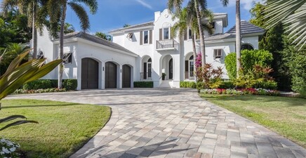 793 17th AVE S, Naples 34102, FL