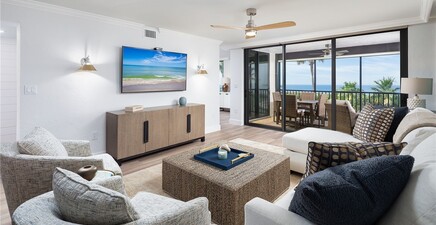 10475 Gulf Shore DR 115, Naples 34108, FL