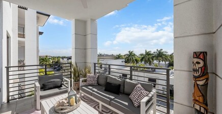 1111 Central AVE 401, Naples 34102, FL