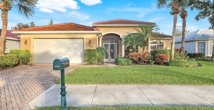 3815 Recreation LN, Naples 34116, FL