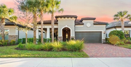 9811 Everglades DR, Naples 34120, FL