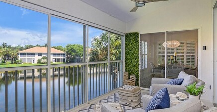 816 Carrick Bend CIR 202, Naples 34110, FL
