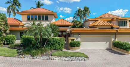 6734 Pelican Bay BLVD 61, Naples 34108, FL