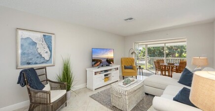 4126 Belair LN B6, Naples 34103, FL