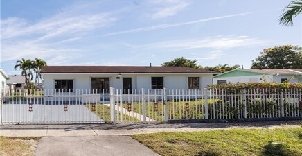 20025 NW 32nd CT, Miami Gardens 33056, FL