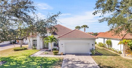 11099 Sea Tropic LN, Fort Myers 33908, FL