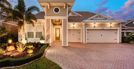 3725 Helmsman DR, Naples 34120, FL