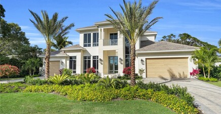 555 Whispering Pine LN, Naples 34103, FL