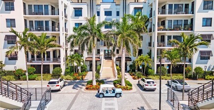 1111 Central AVE 207, Naples 34102, FL