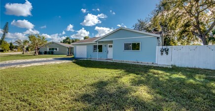2912 Poinciana DR, Naples 34105, FL