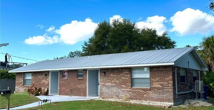 9805/9807 Montana CT, Bonita Springs 34135, FL