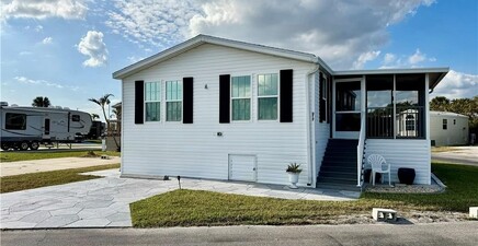 19681 Summerlin RD 217, Fort Myers 33908, FL