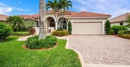 1015 Tivoli DR, Naples 34104, FL