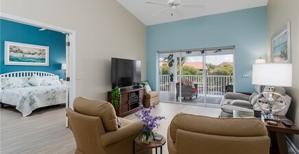 6730 Beach Resort DR 6, Naples 34114, FL